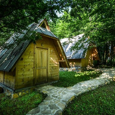Camp Divlja Rijeka Hotel Hum Luaran gambar