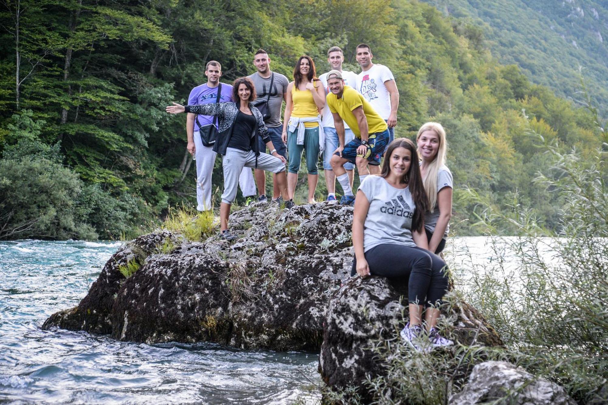 Camp Divlja Rijeka Hotel Hum Luaran gambar