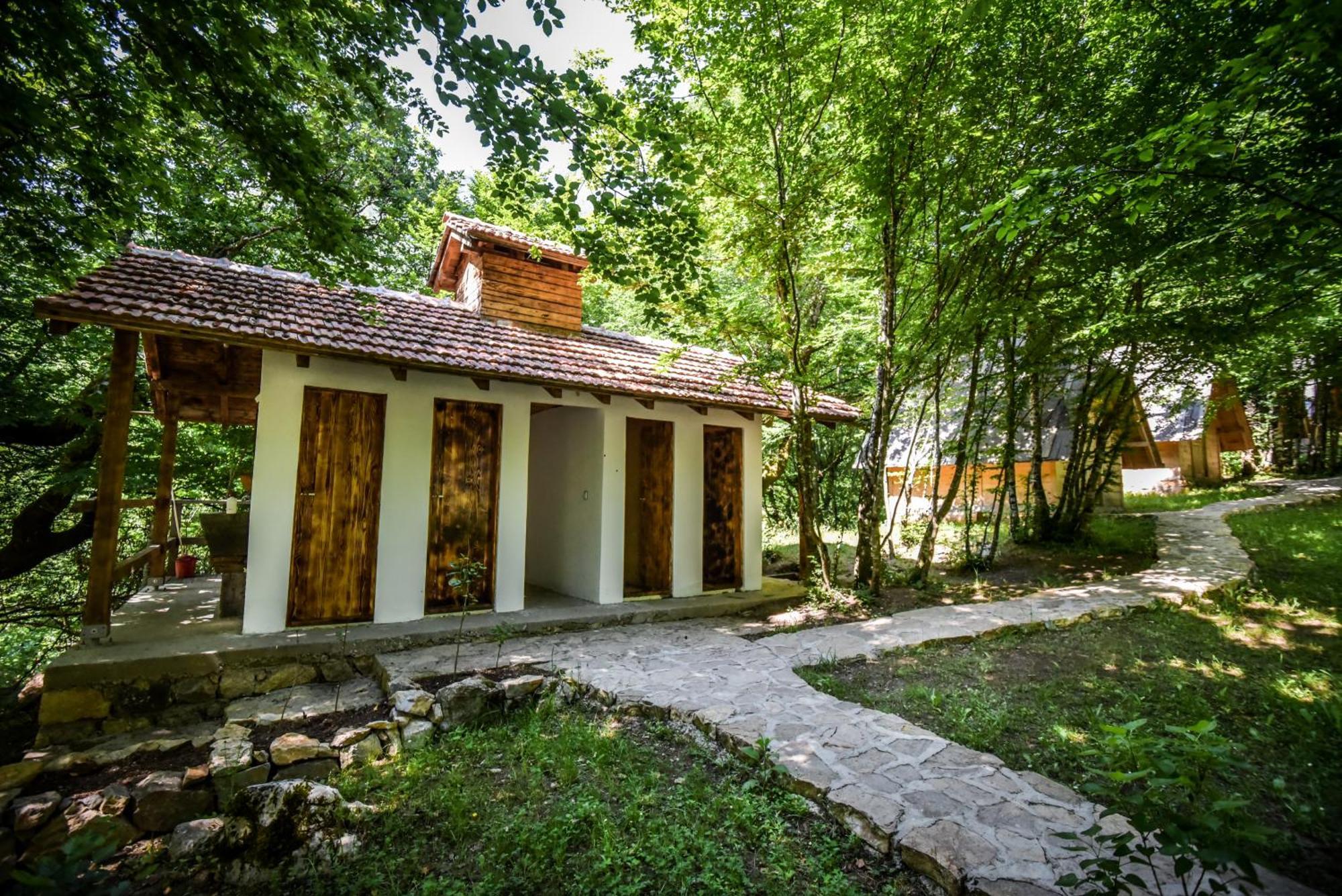 Camp Divlja Rijeka Hotel Hum Luaran gambar
